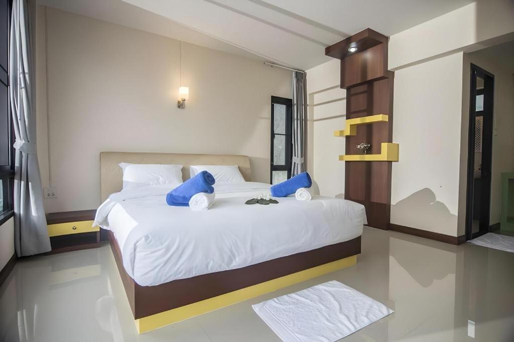 Phuphayot Resort Trang Exterior photo
